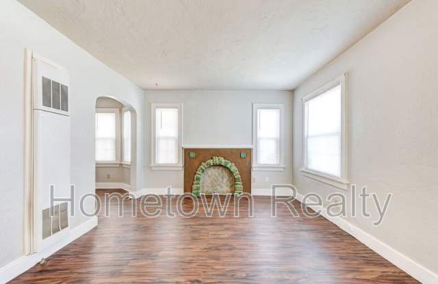 1524 SW Binkley Street