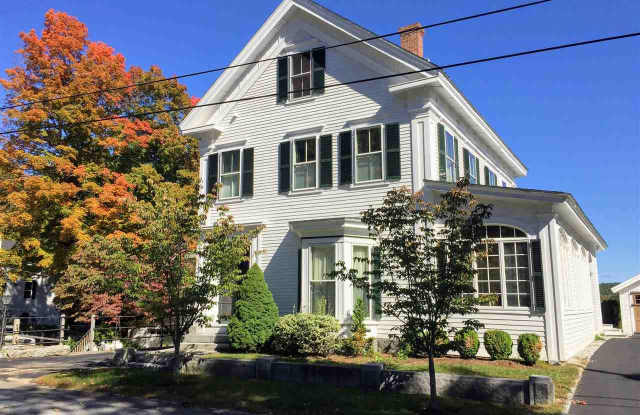 9  Highland Street - 9 Highland Street, Meredith, NH 03253