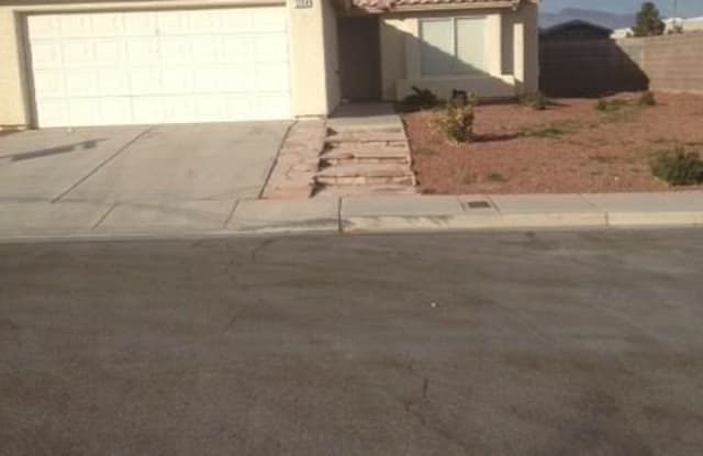 3304 GINGERSNAP Way - 3304 Gingersnap, North Las Vegas, NV 89032