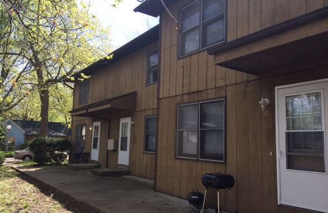 503 S Urbana