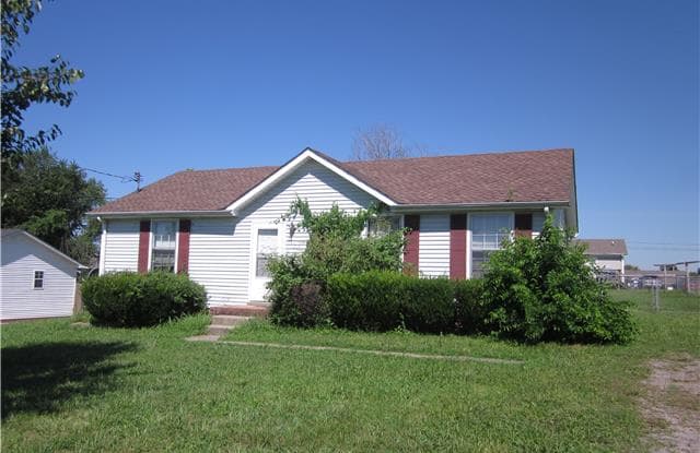 211 Golden Pond Ave - 211 Golden Pond Avenue, Oak Grove, KY 42262