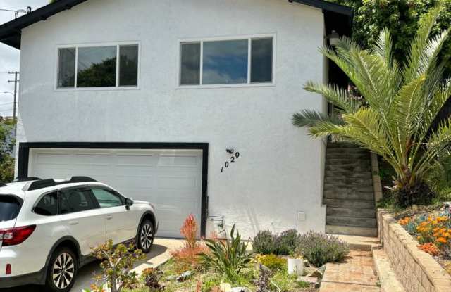 Photo of Beautiful House with Forever Views