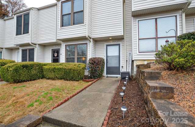 10904 Carmel Crossing Road