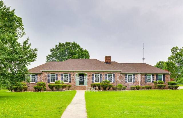 1003 Chesterfield Ave.