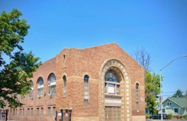 Photo of 1337 North Madison Street