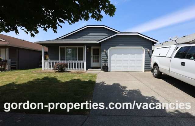 NW Stanley Ave - Gresham single level home with attached garage