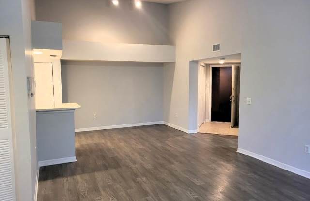 4197 N Haverhill Road