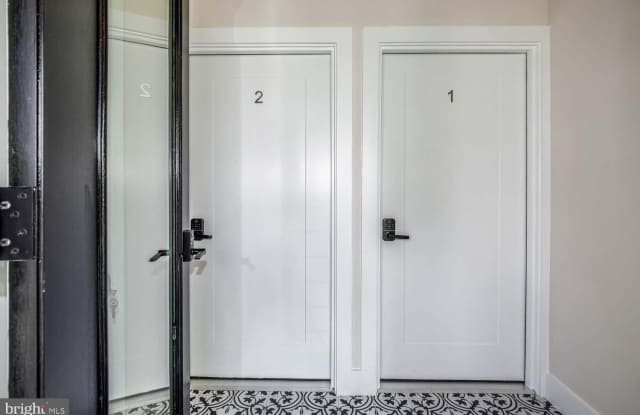 722 KENYON Street NW unit: A