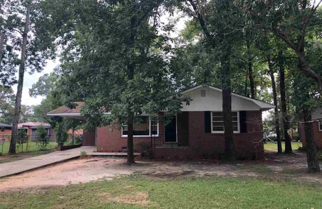 132 Jackson - 132 Jackson Street, Warner Robins, GA 31088