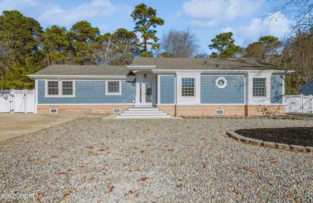 Photo of 59 Harbor Inn Road