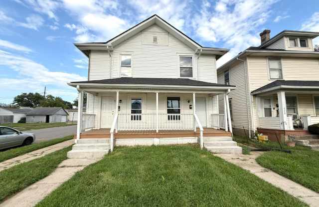 Photo of 725 Charles Street