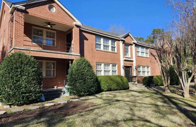 Photo of 1032 Felder Avenue - 2306 C