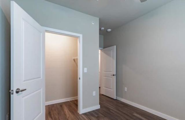 3830 Parkdale St, #2213