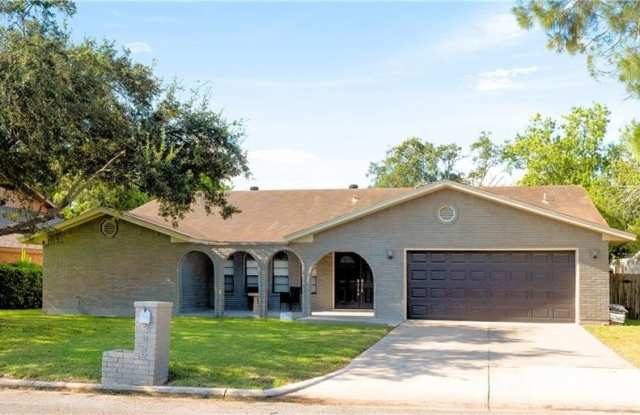 Photo of 2822 Poinciana Street