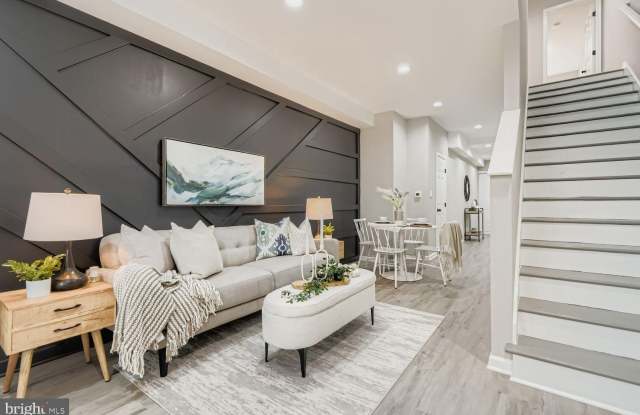 Photo of 1638 N WOLFE Street