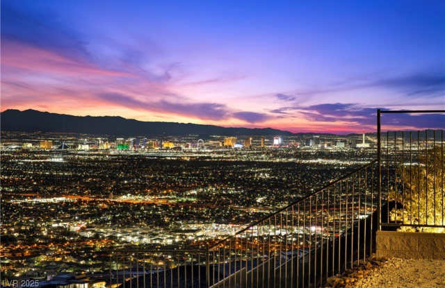 577 Overlook Rim Drive