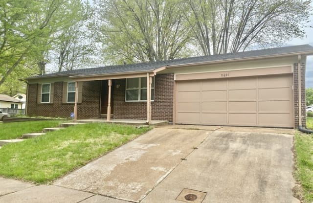 11691 Mimeaux Drive - 11691 Mimeaux Drive, Spanish Lake, MO 63138