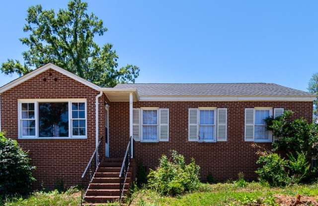 1032 Bedford Drive