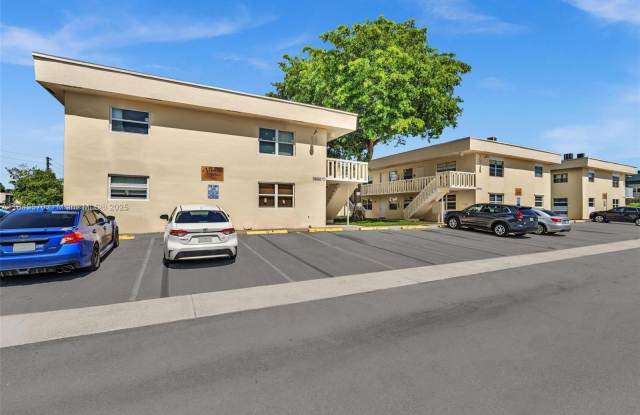 Photo of 3660 SW 60th Ave