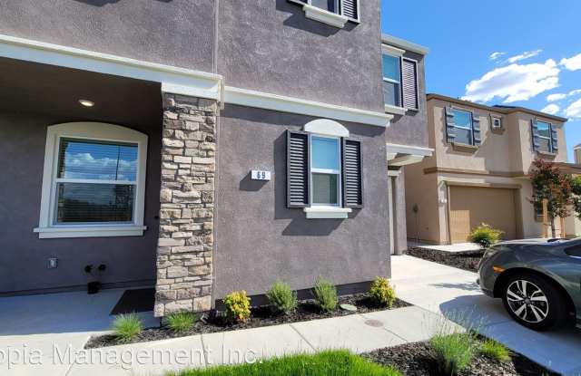 69 Aurum Park Ct