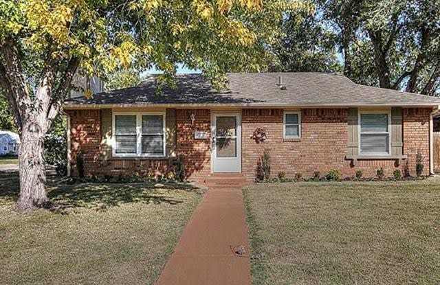 4331 S Detroit Avenue - 4331 South Detroit Avenue, Tulsa, OK 74105