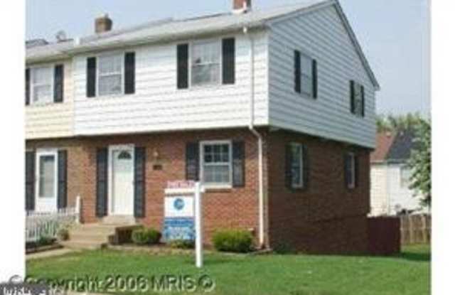2230 FORT PICKENS COURT