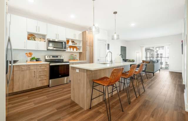 Compass at The Grove