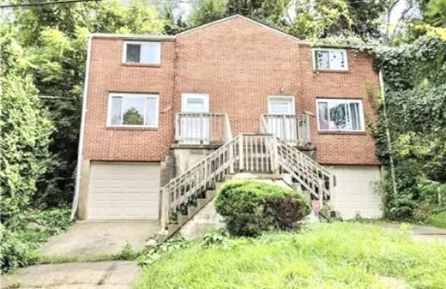2 bed/1 bath townhome 15221