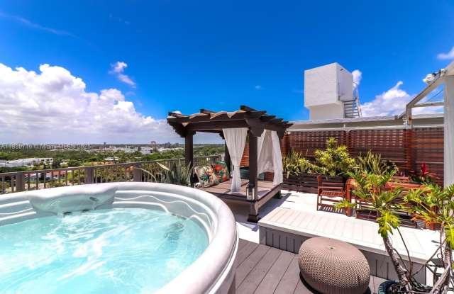 Photo of 5781 Biscayne Blvd