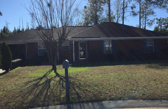 909 Summer Dr - 909 Summer Drive, Hinesville, GA 31313