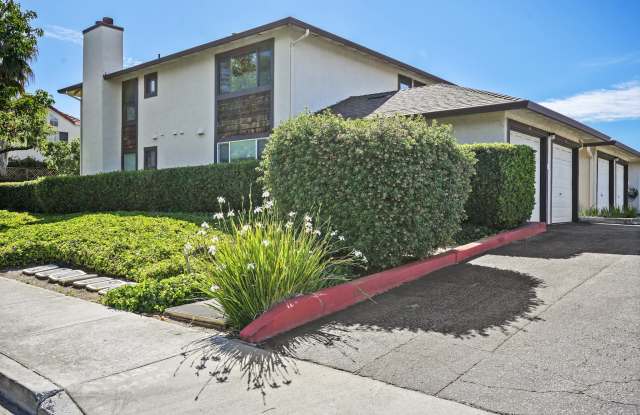 4946 Canto Dr