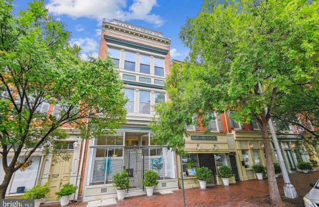 Photo of 328 S BROADWAY unit: 2