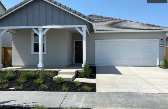 Beautiful Single Story Home Ready To Be Called Home!