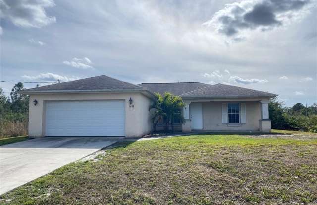 1405 W 13th ST - 1405 East 13th Street, Lehigh Acres, FL 33972