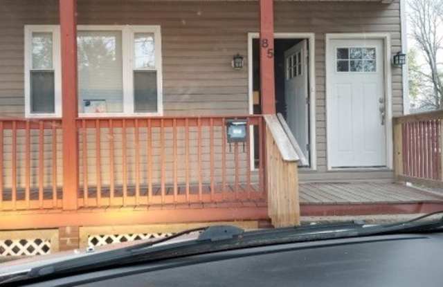 85 Hillyer St