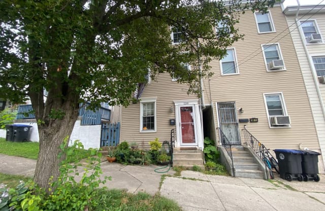 238 E 6TH AVENUE - 238 East 6th Avenue, Conshohocken, PA 19428