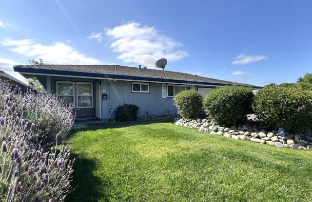 A MUST SEE Greenhaven 2bd/1ba Duplex with Garage - Great Location photos photos