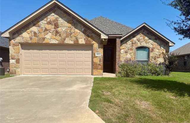 Photo of 3211 Main Street