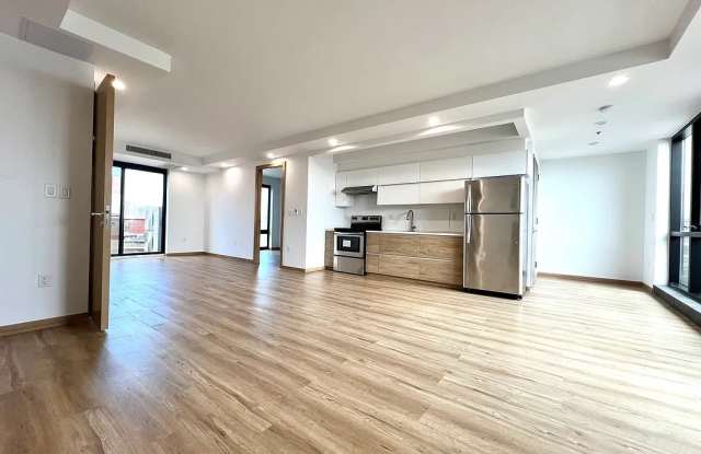 13111 Fowler Ave Apt 8