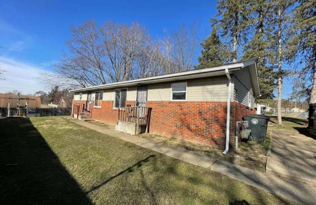 1105 Fess Ave - 1105 Fess Avenue, Akron, OH 44307