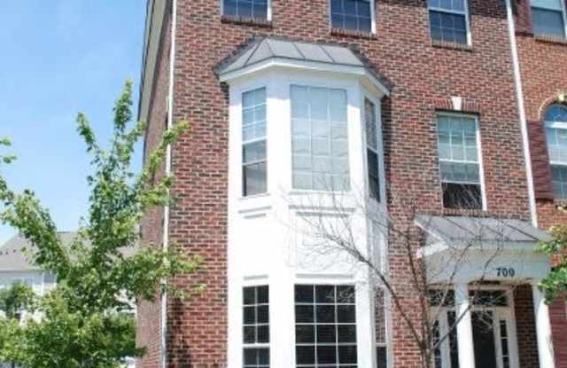 700 Crooked Creek Drive