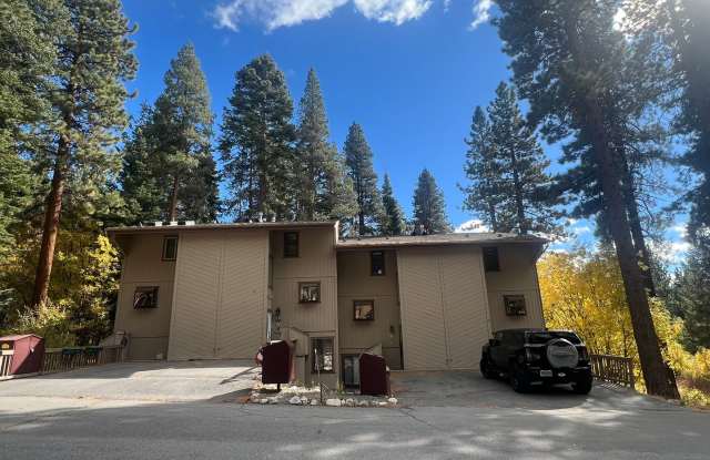 3-Bed 3-Bath Mountain Home
