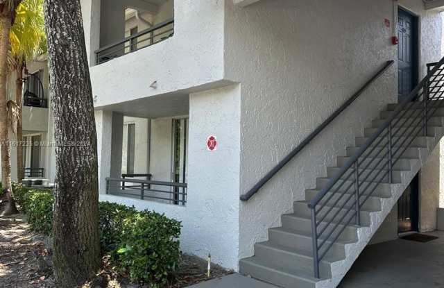 701 Lyons Rd
