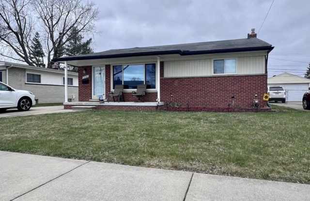 1291 North Selfridge Boulevard