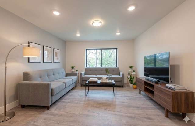 911 ANN ARBOR GROUP, LLC