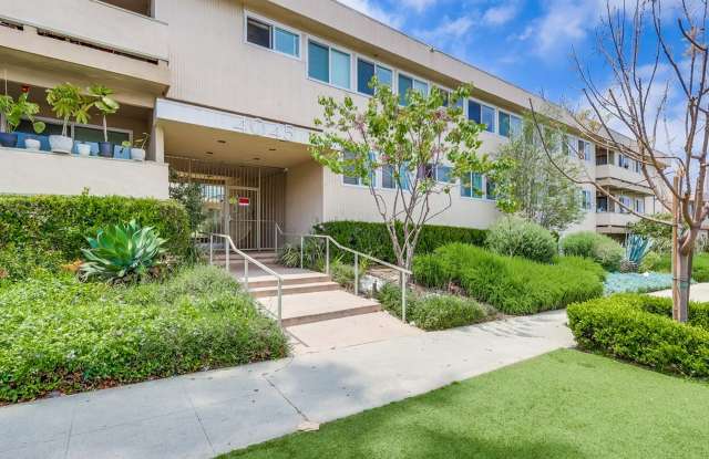 Photo of Baldwin Hills Apartment Living – Convenient, Connected, Comfortable!