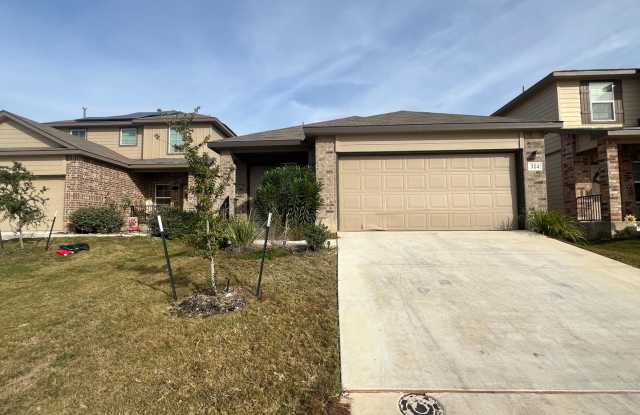Photo of 324 Middle Green Loop, Floresville, TX. 78114