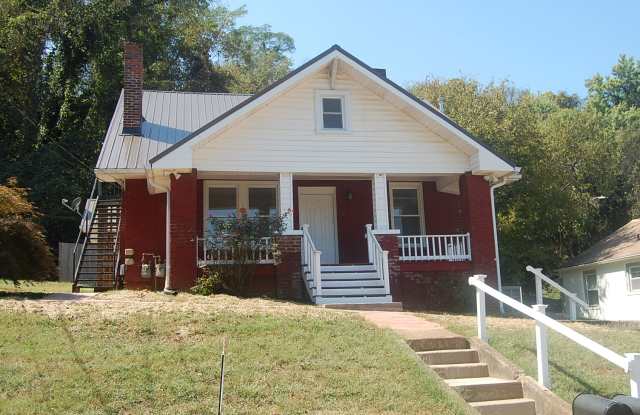 2225 Atchley Street - 1