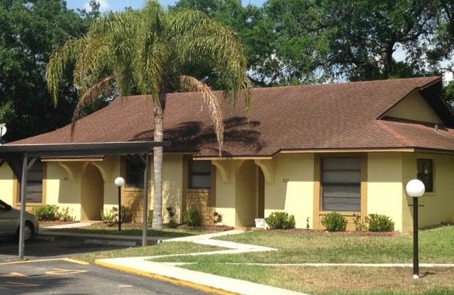 2017 Golfside Village DR - 2017 Golfside Village Drive, Lehigh Acres, FL 33972