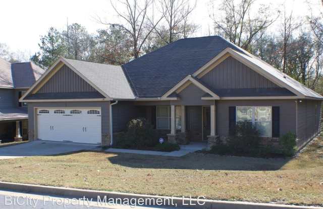 37 Cedarwood Ct - 37 Cedarwood Court, Phenix City, AL 36870